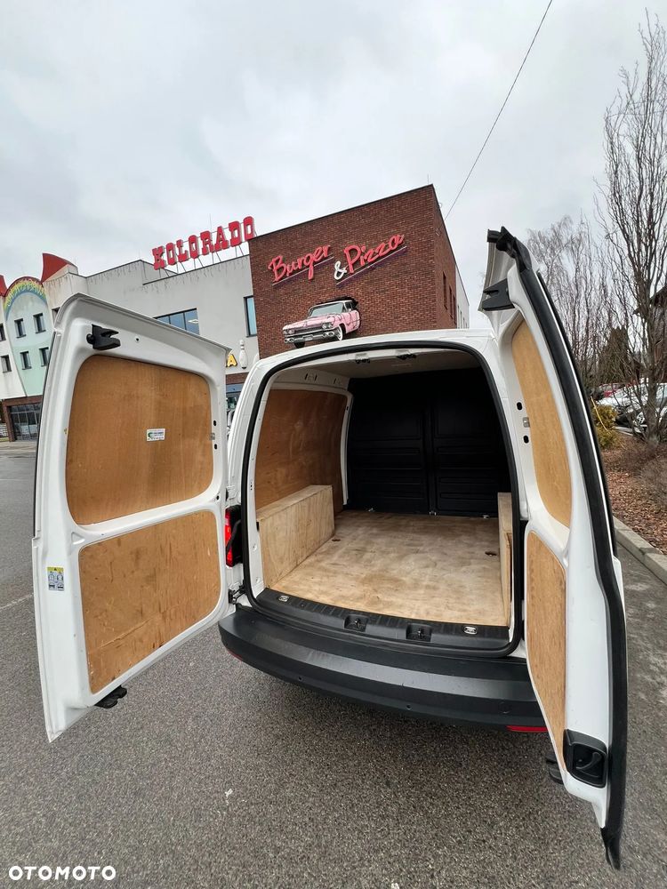 Volkswagen Caddy - 11