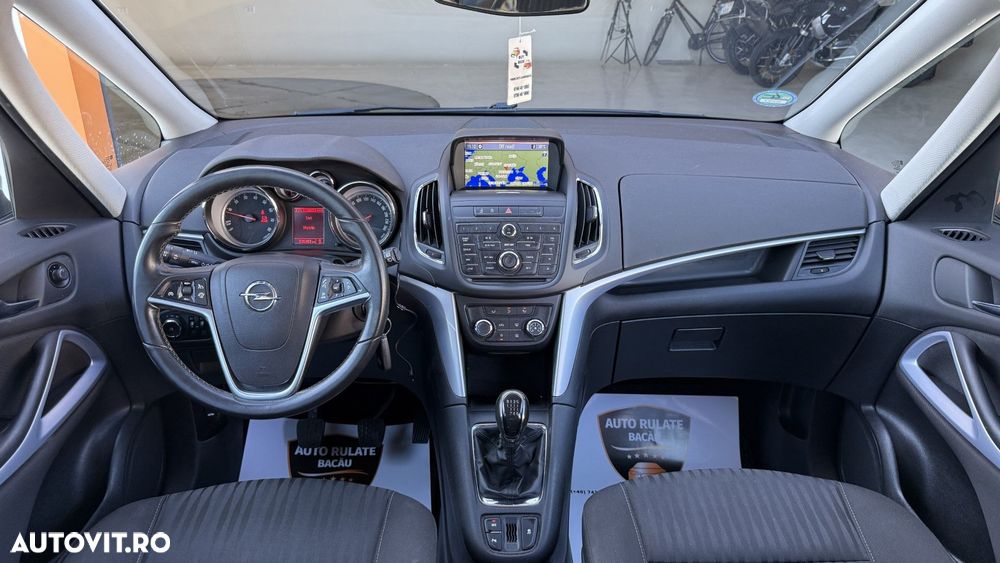Opel Zafira - 8