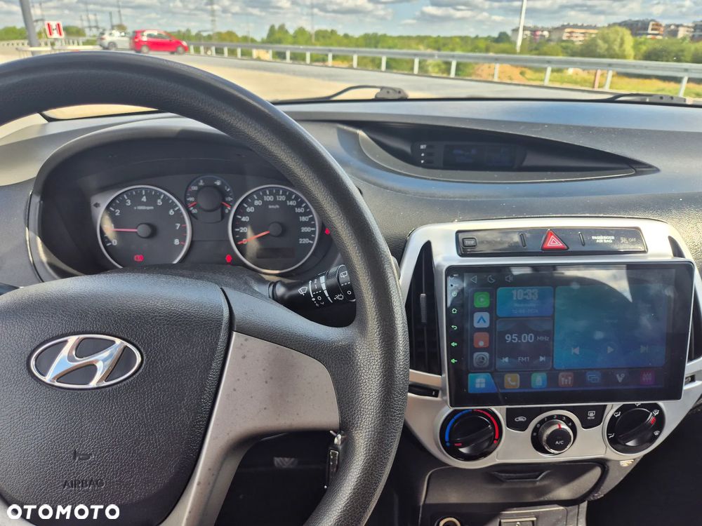 Hyundai i20 - 15