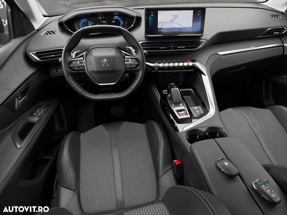 Peugeot 3008 225 e-EAT8 Allure Pack - 29