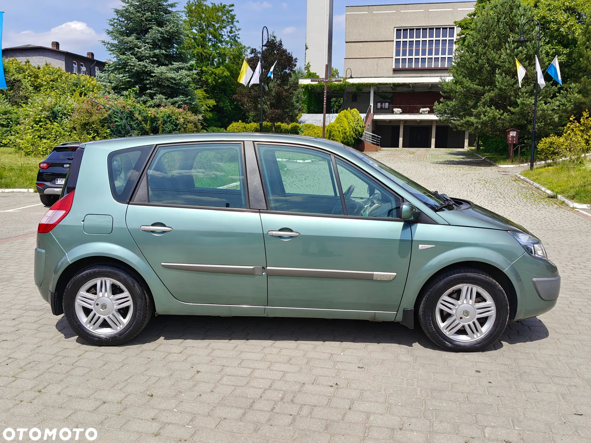 Renault Scenic 2.0 Confort Authentique - 9