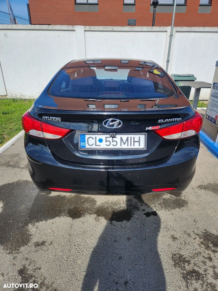 Hyundai Elantra 1.6 MPi - 6
