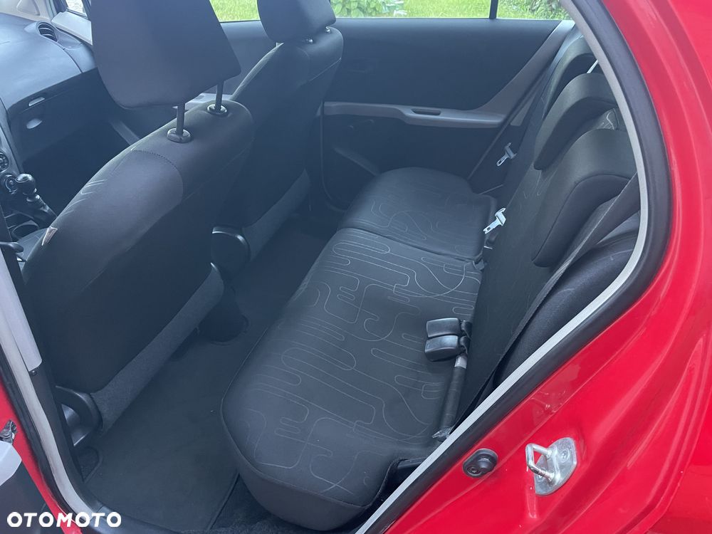 Toyota Yaris 1.33 VVT-i Life - 17