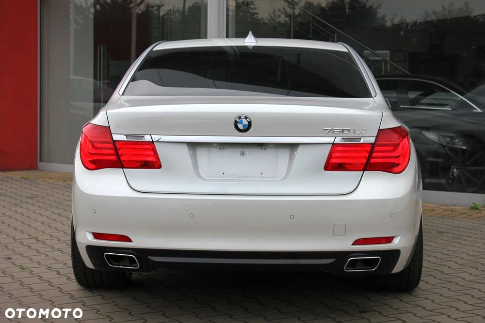 BMW Seria 7 750Li - 9