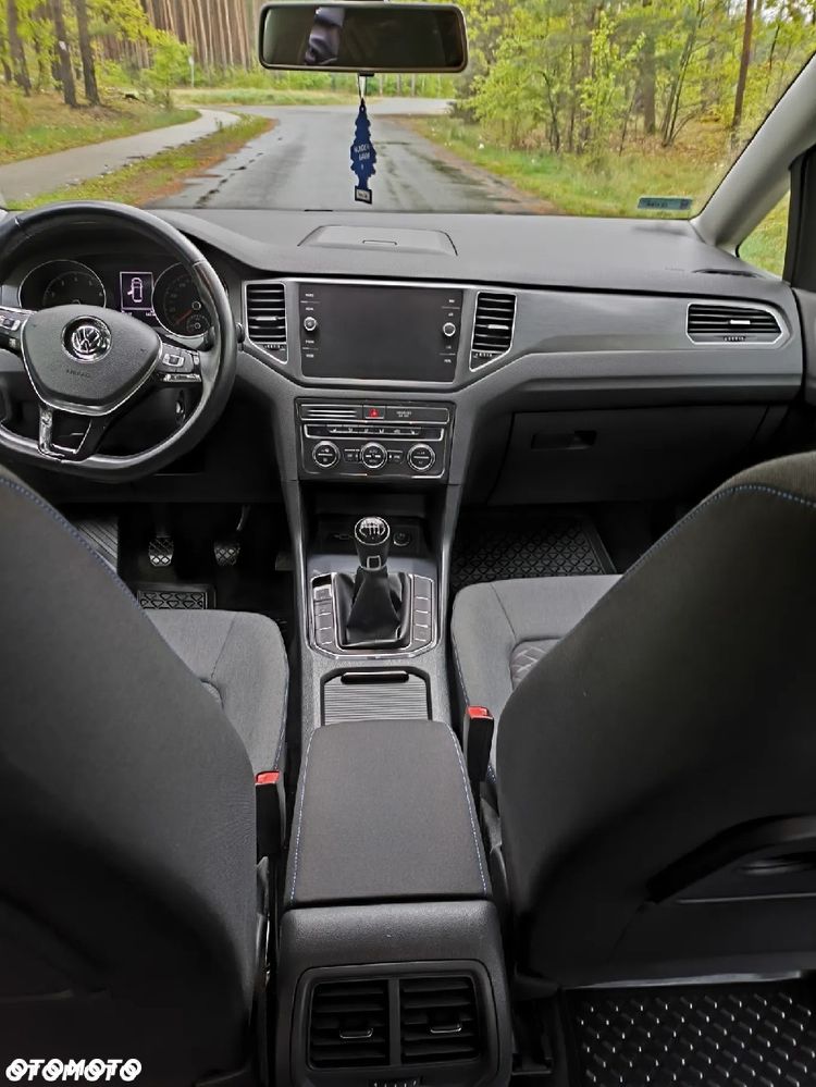 Volkswagen Golf 1.5 TSI BMT Trendline - 3