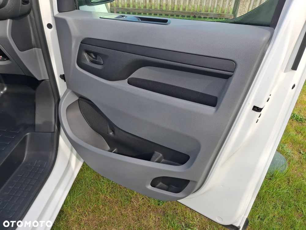 Opel VIVARO - 12