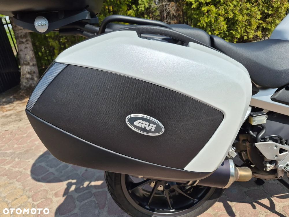 Honda VFR - 8
