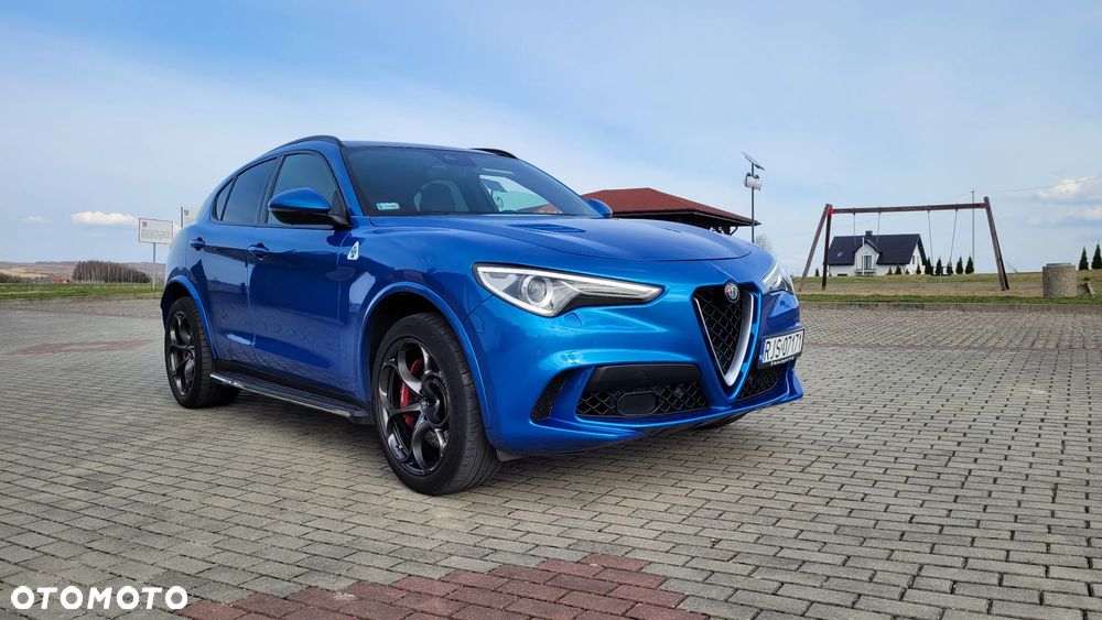 Alfa Romeo Stelvio V6 2.9 Bi-Turbo AT8-Q4 Quadrifoglio - 6
