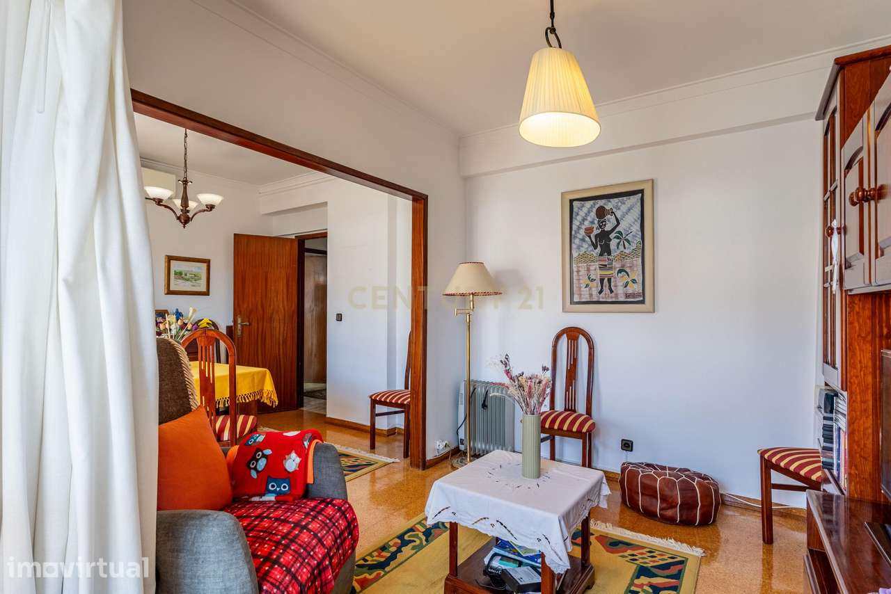 Apartamento T2 no centro de Algés, Oeiras - Grande imagem: 4/25