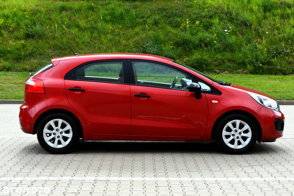 Kia Rio 1.2 L - 28
