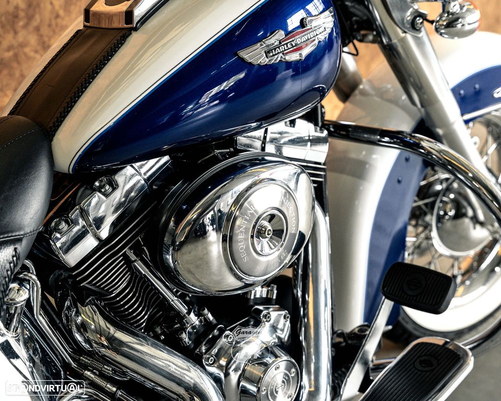 Harley-Davidson FLST Softail Deluxe - 13