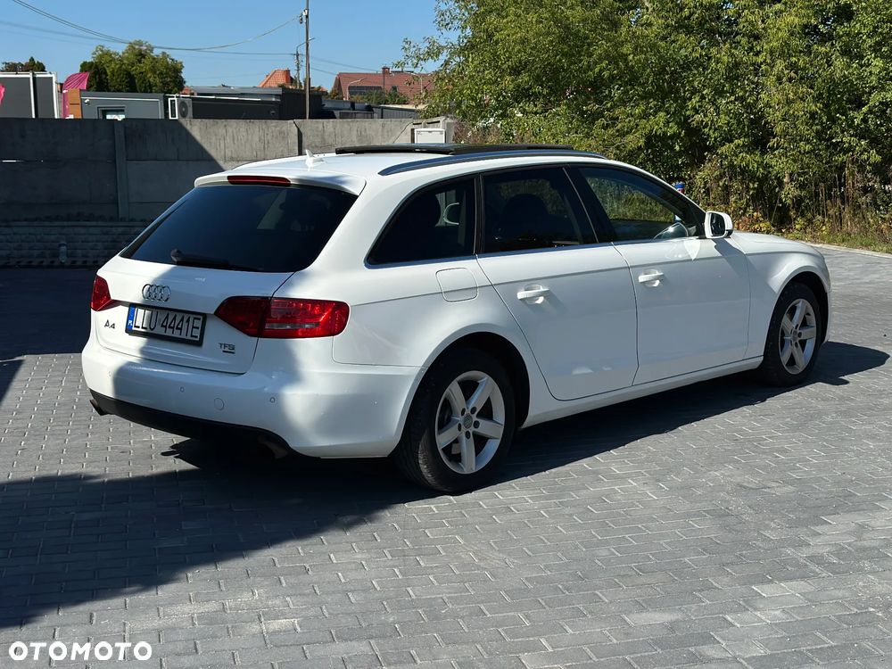 Audi A4 Avant - 4