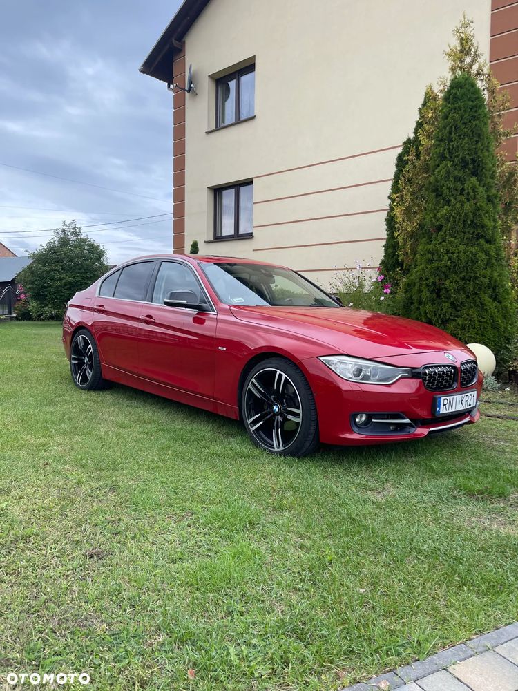 BMW Seria 3 320d - 12