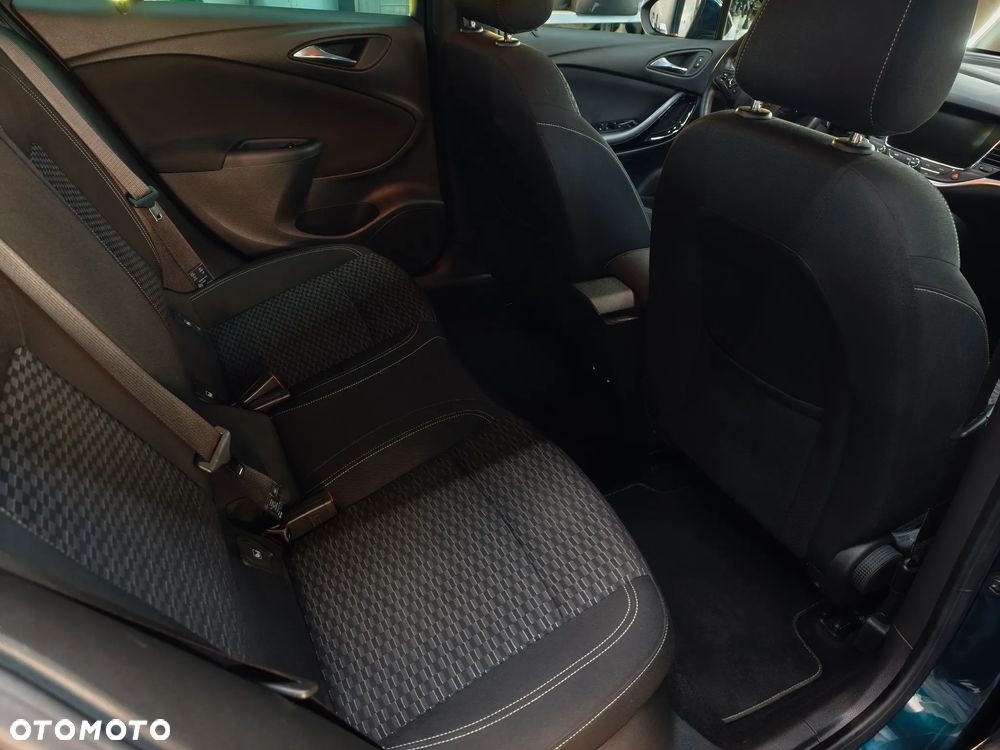 Opel Astra 1.6 D (CDTI) Start/Stop Dynamic - 19