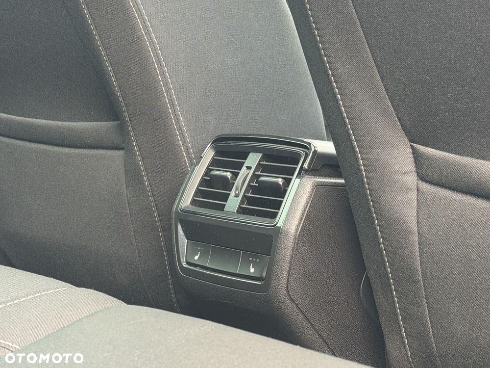 Skoda Karoq 1.5 TSI ACT Sportline DSG - 16