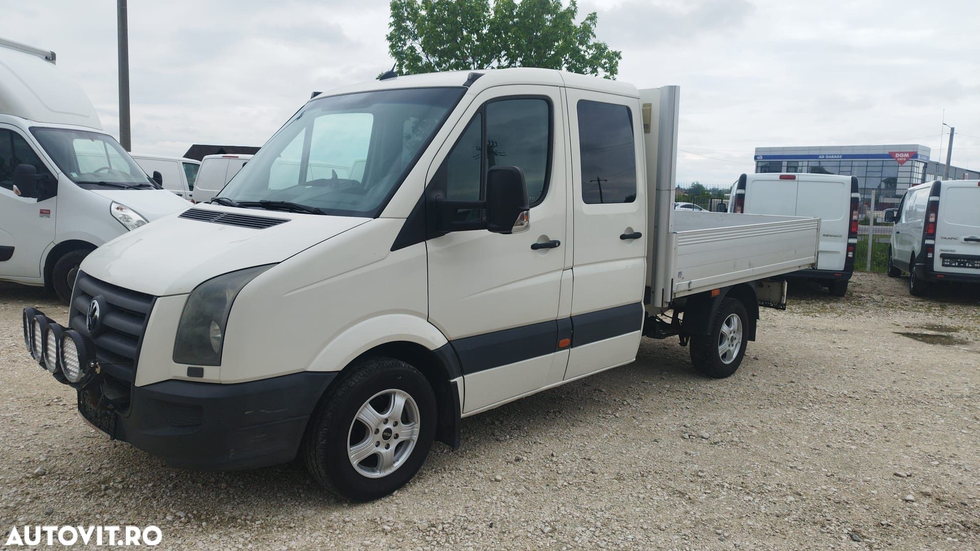 Volkswagen Crafter 7 locuri - 1