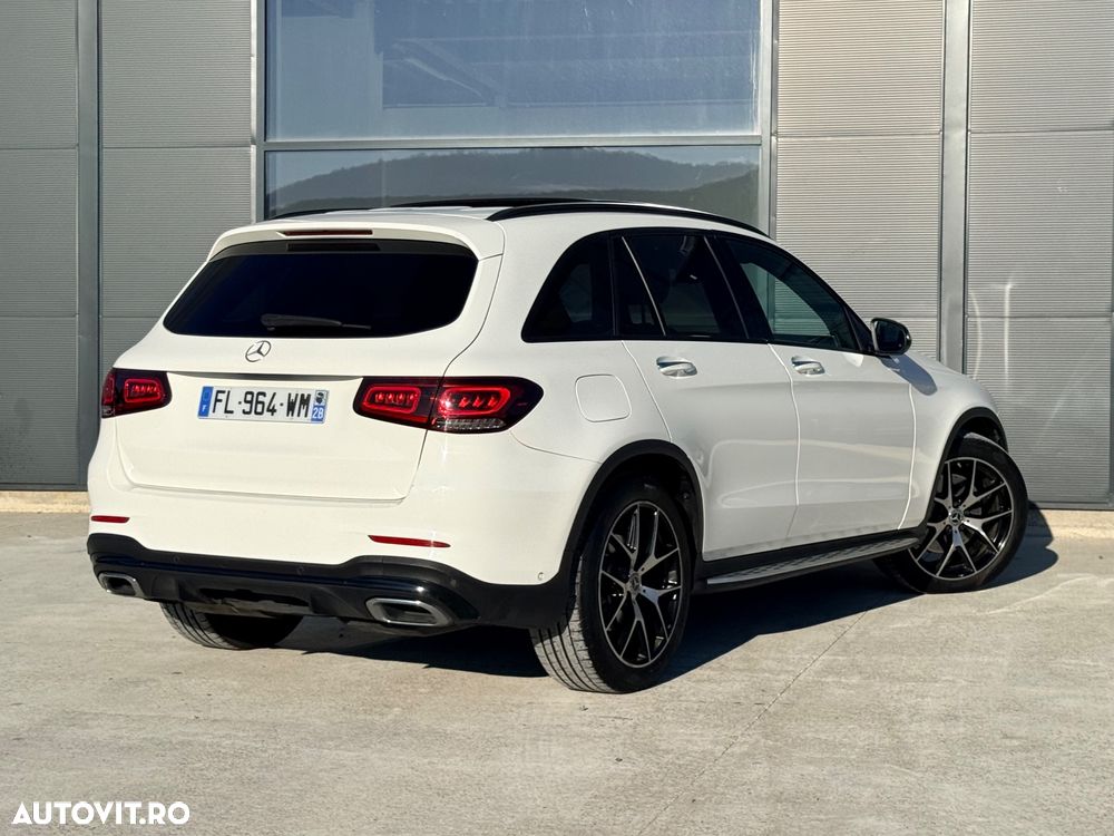 Mercedes-Benz GLC 300 d 4Matic 9G-TRONIC AMG Line Plus - 4