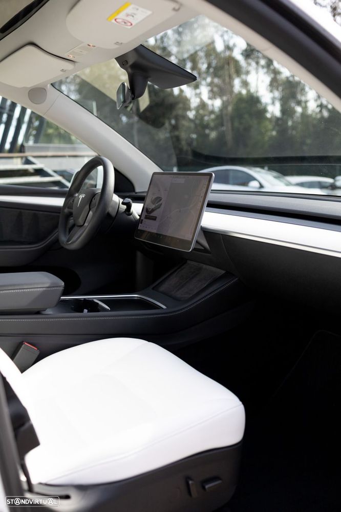 Tesla Model Y Long Range Tração Integral - 23