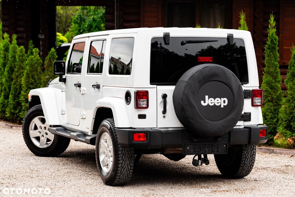 Jeep Wrangler Unlimited 3.6 Automatik Sahara - 14