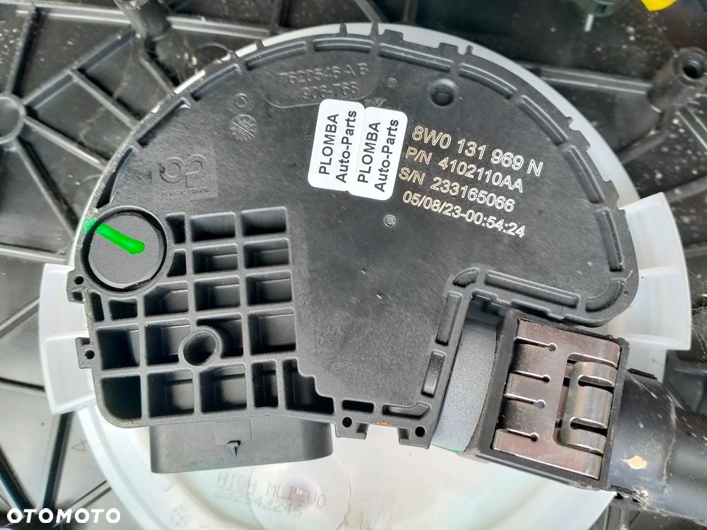Audi A4 B9 LIFT / Zbiornik AdBlue 8W0131878CD / Pompa 8W0131969N / ORYGINAŁ - 5