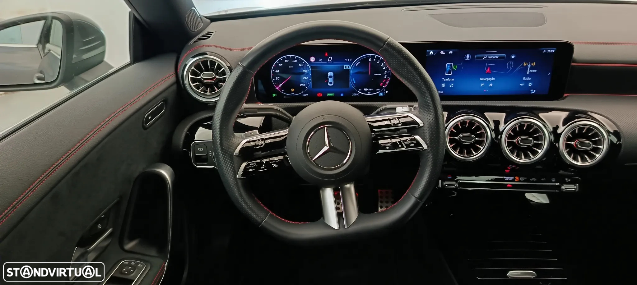 Mercedes-Benz CLA 250 e AMG Line - 19