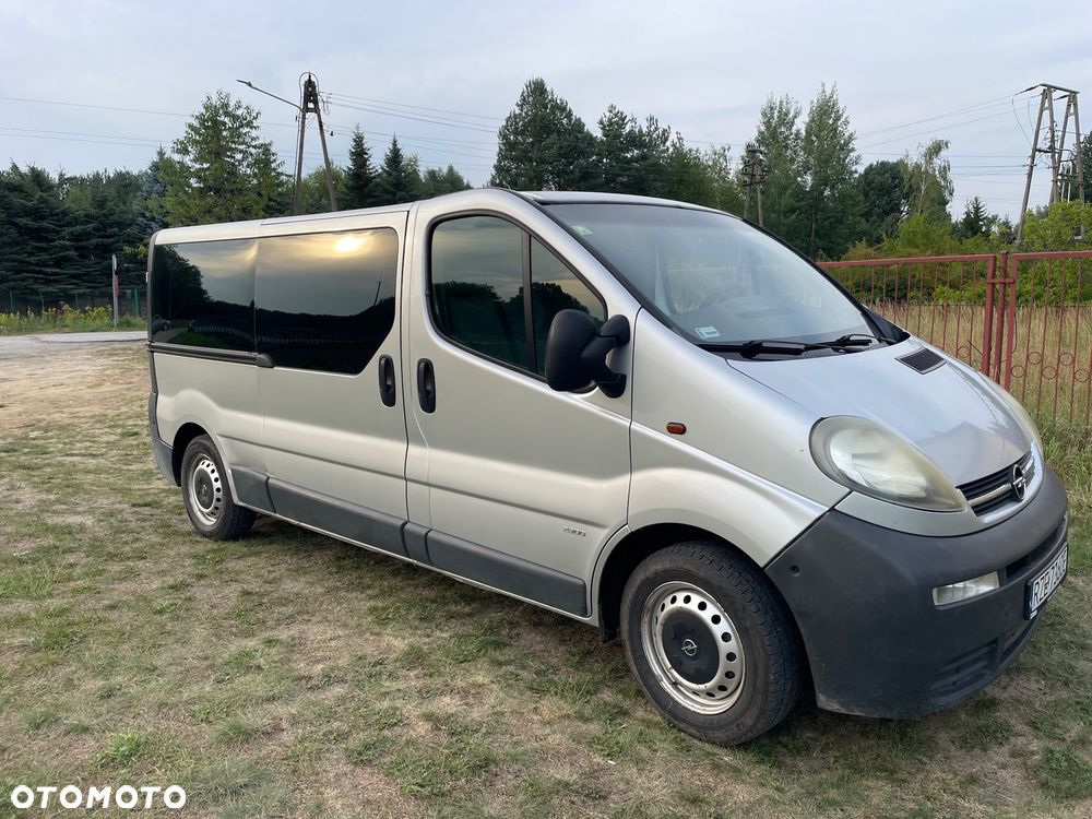 Opel Vivaro Tour - 2