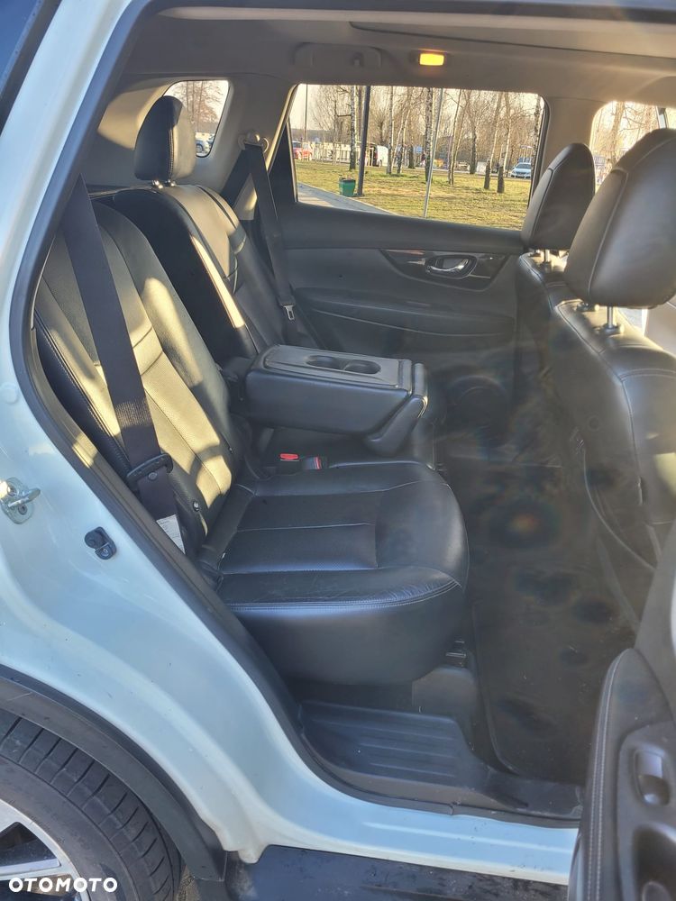 Nissan X-Trail 1.6 DCi Tekna Xtronic 2WD - 24