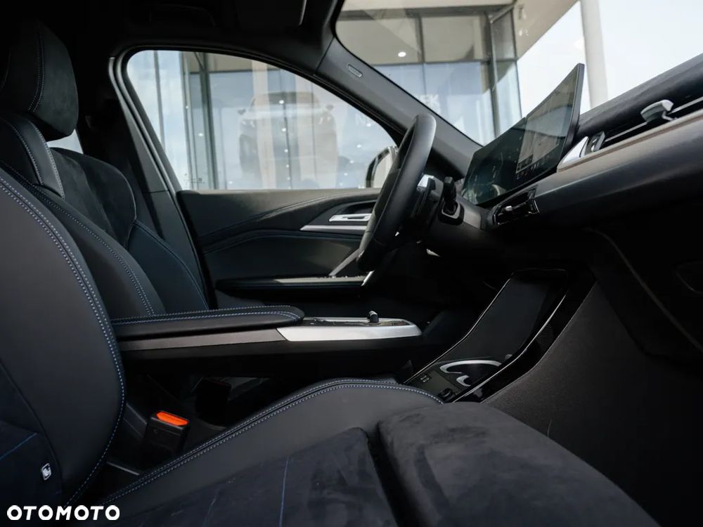 BMW X1 sDrive20i mHEV - 10