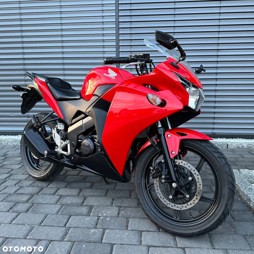 Honda CBR - 1