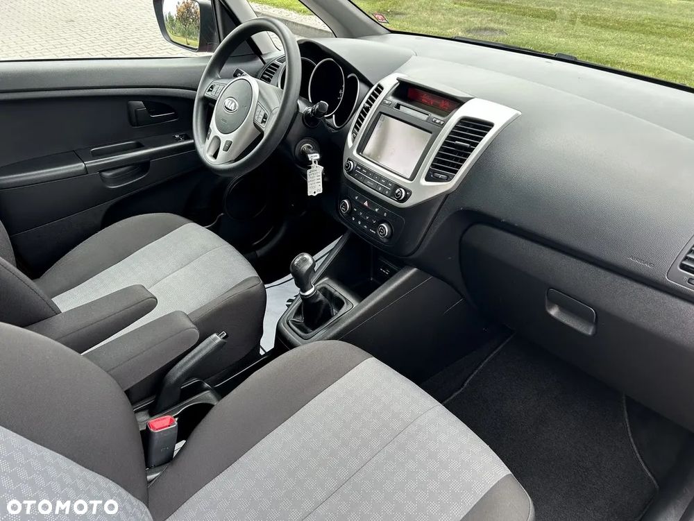 Kia Venga - 40