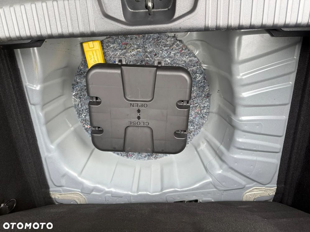 Renault Clio SCe 75 EXPERIENCE - 21