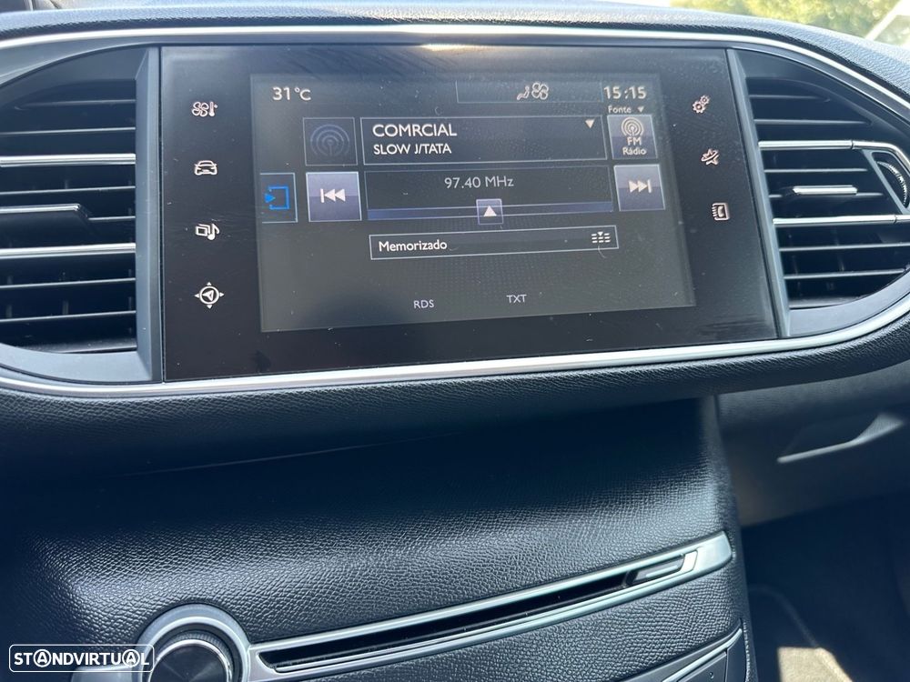 Peugeot 308 1.2 PureTech Allure J17 - 15