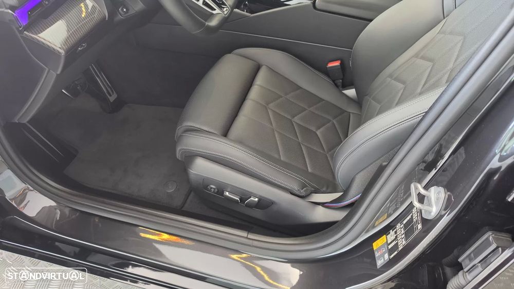 BMW i5 eDrive40 Pack Desportivo M Pro - 42
