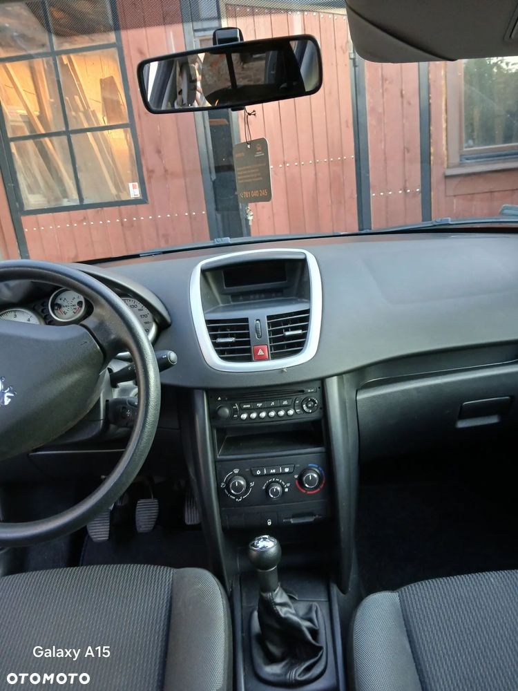 Peugeot 207 - 9
