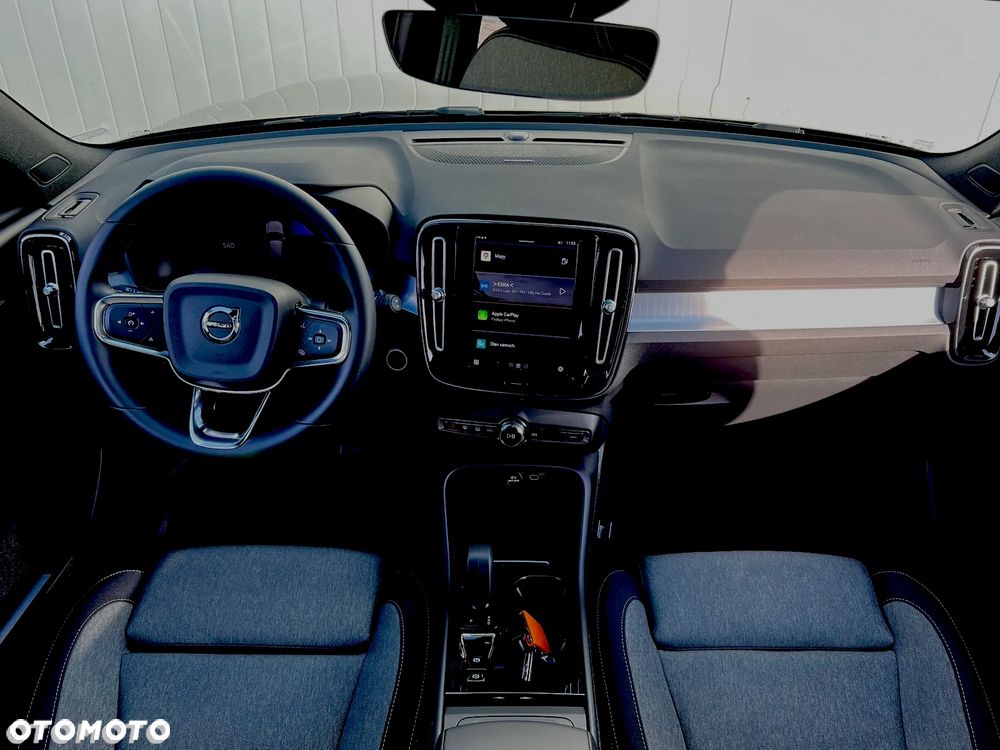 Volvo XC 40 B4 AWD Plus Dark - 18