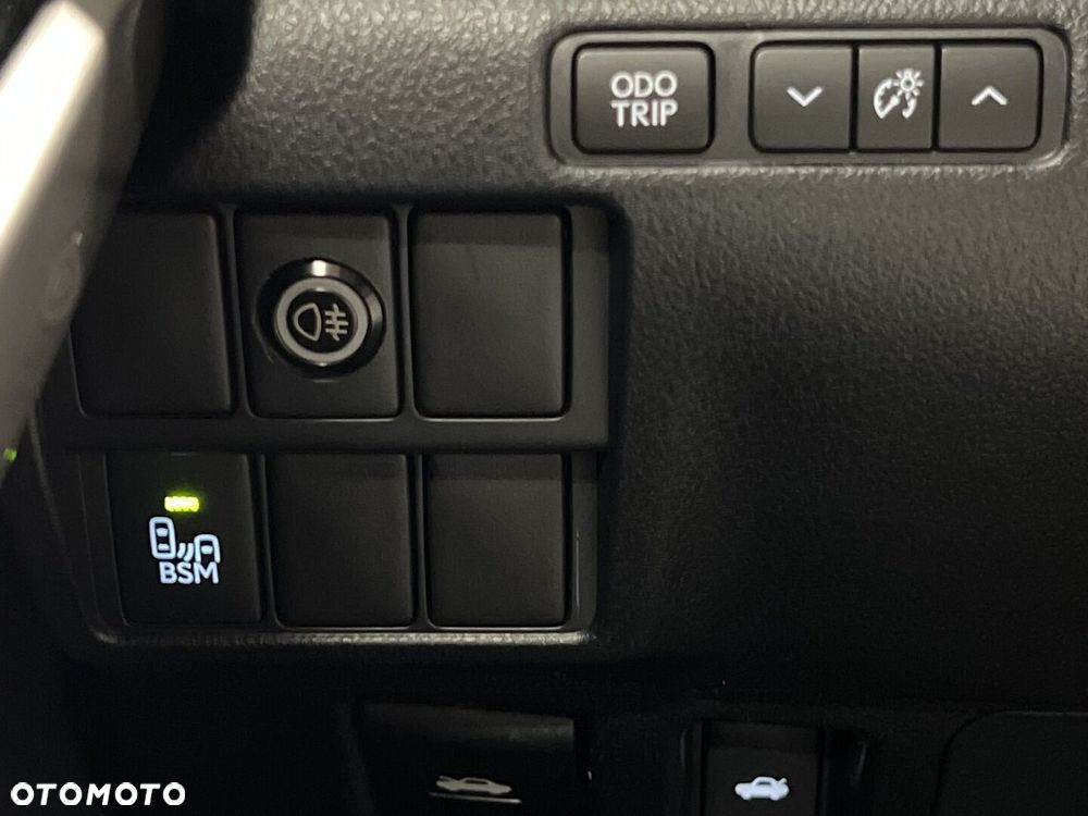 Lexus IS 200t Prestige - 33