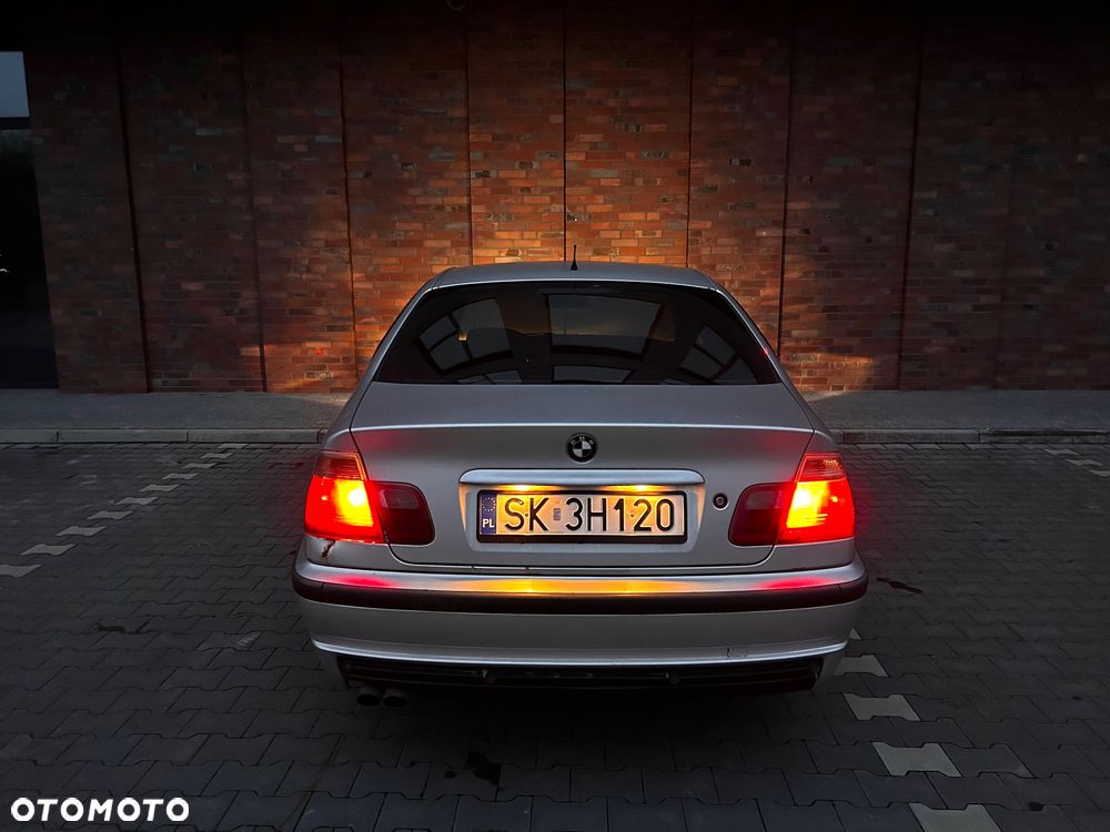 BMW Seria 3 320i - 7