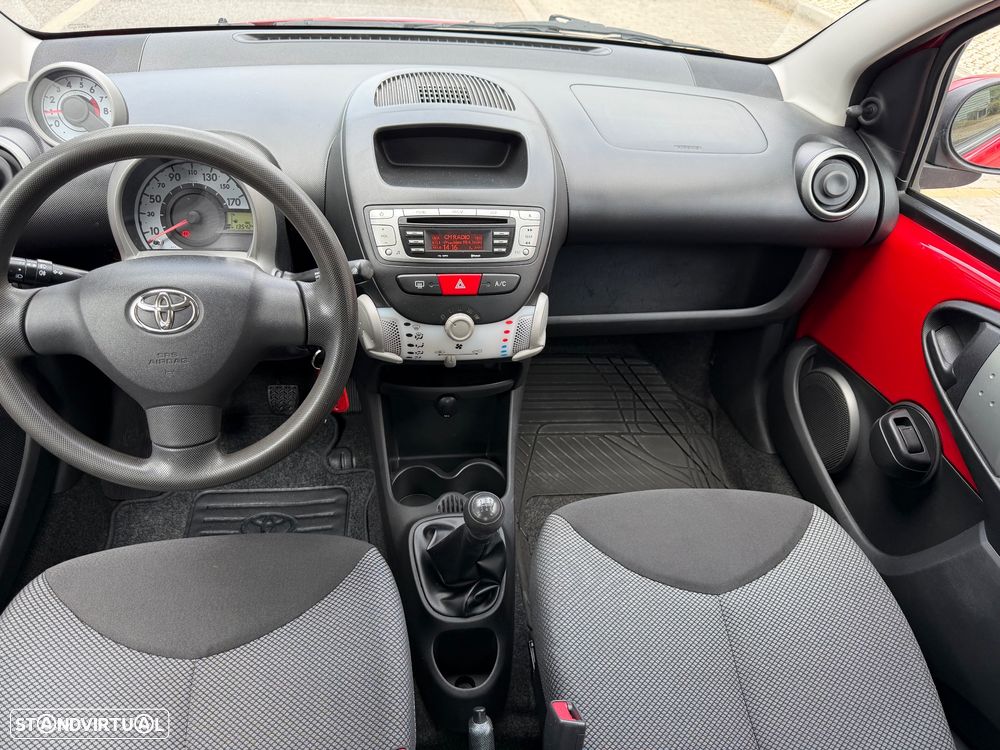 Toyota Aygo 1.0 + AC - 14