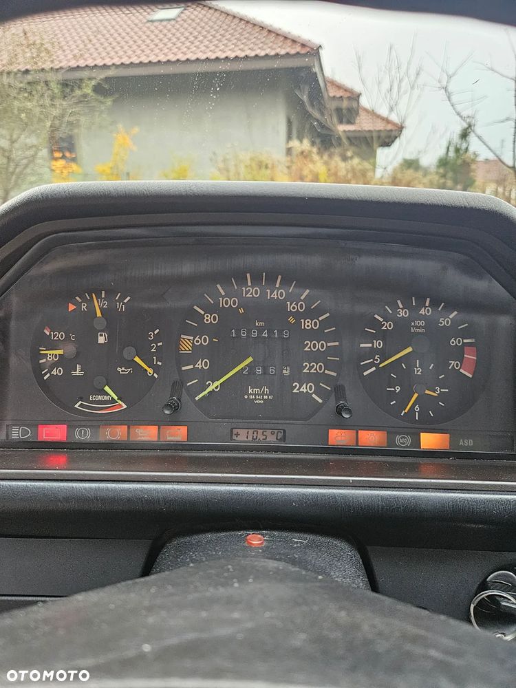 Mercedes-Benz W124 (1984-1993) - 8