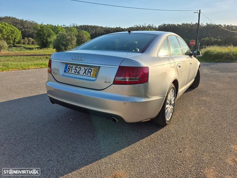 Audi A6 2.4 - 6