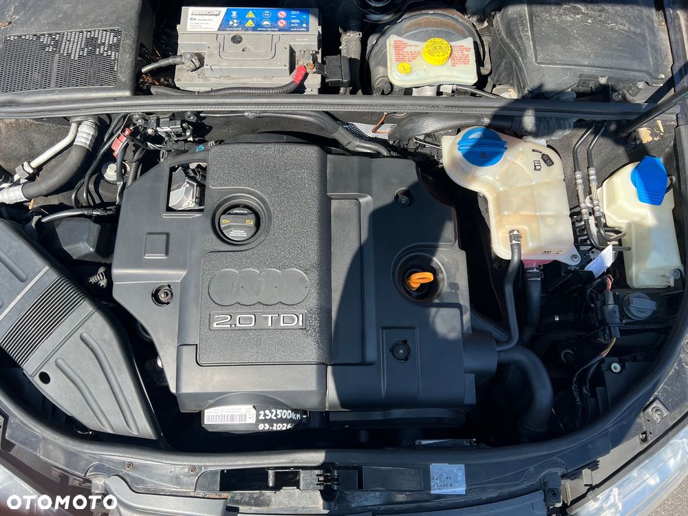 Audi A4 Avant 2.0 TDI DPF quattro - 8