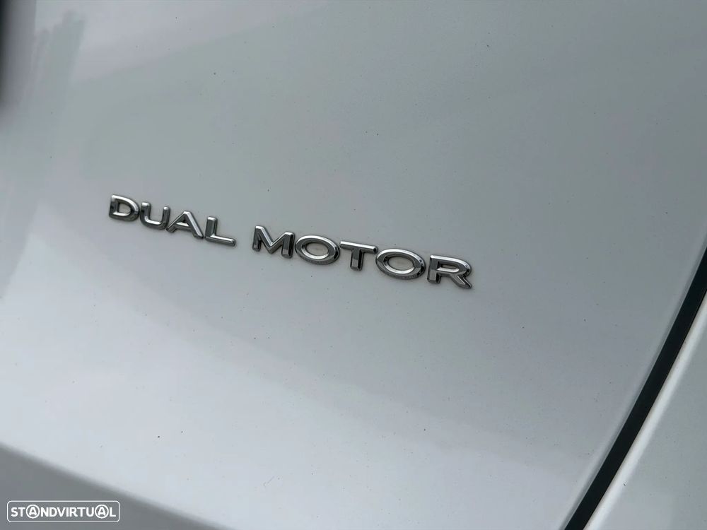 Tesla Model Y Long Range Tração Integral - 23