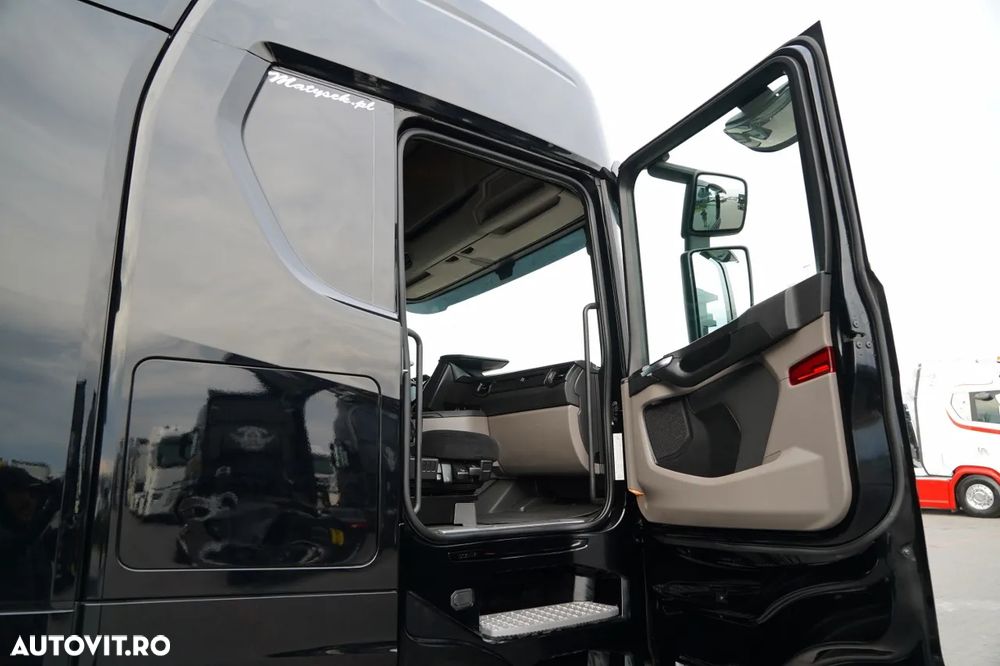 Scania S 500 / RETARDER / PLATĂ JOSĂ / MEGA / REZERVORE DE COMBUSTIBIL 1.400 L / I-PARK COOL / DUPĂ CONTRACT DE SERVICE GOLD / - 36