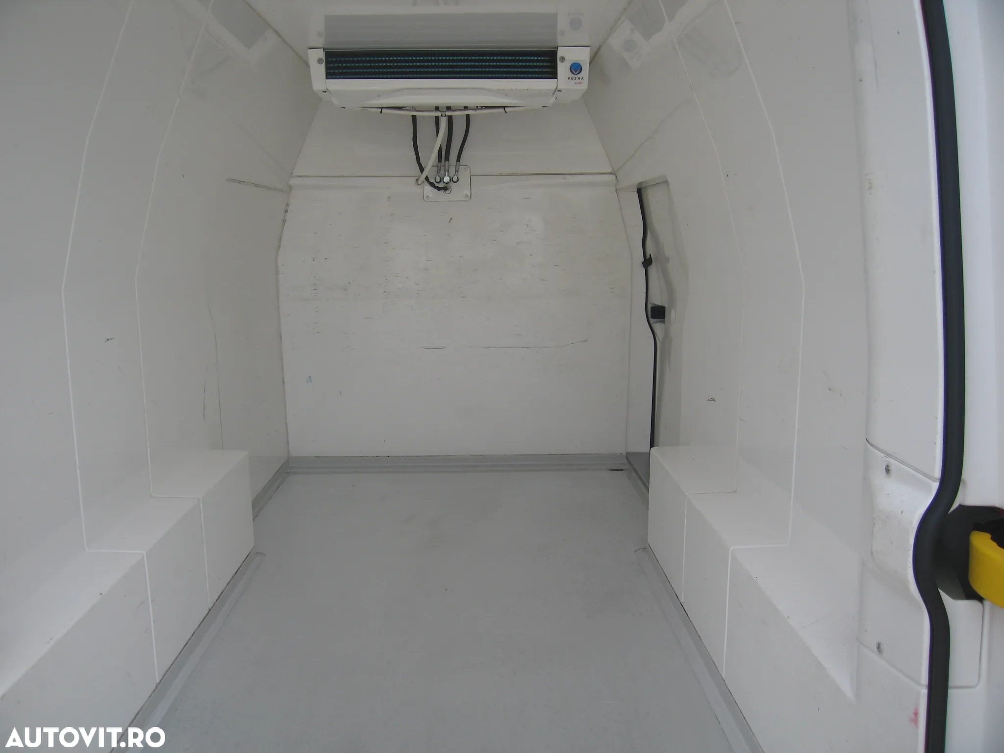 Ford FORD CUSTOM FRIGORIFIC , FRIG : VESNA . PRIZA 220 V .AC . - 25