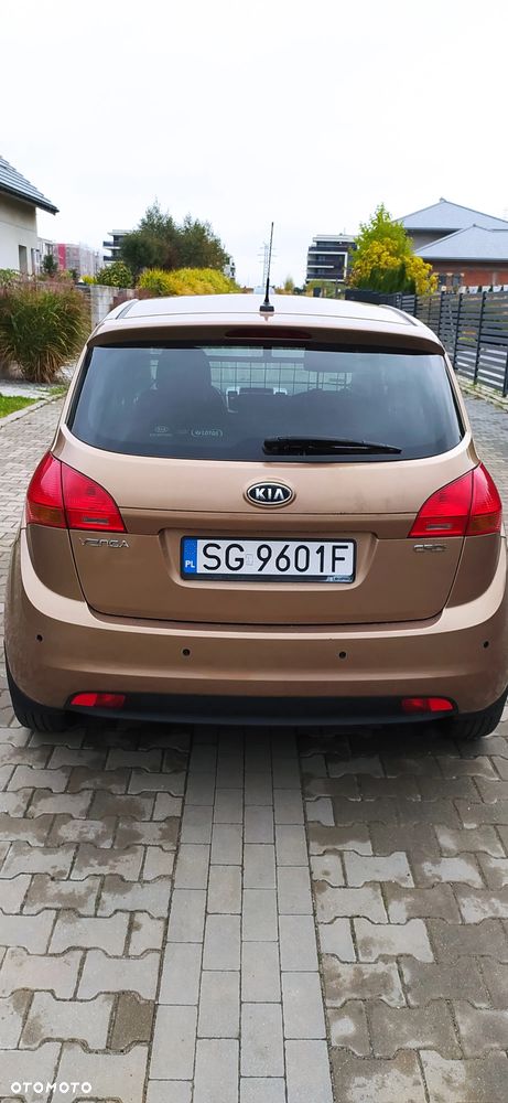 Kia Venga 2010 photo 5
