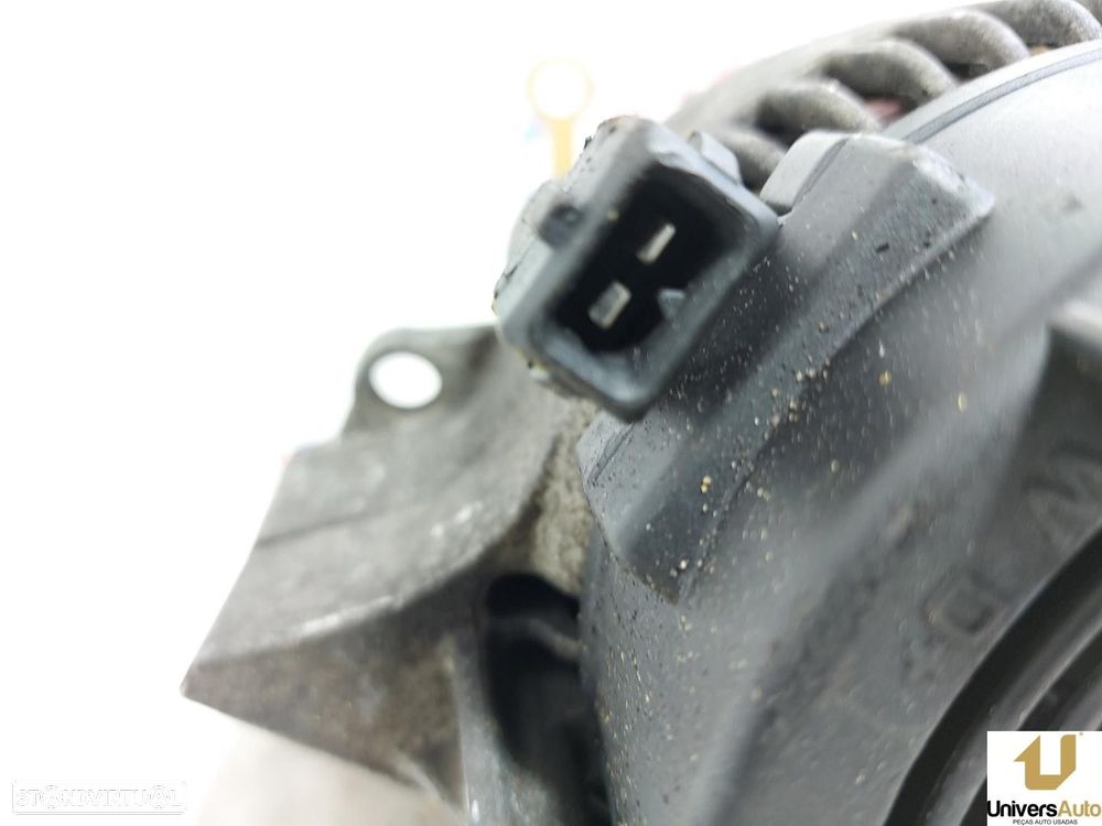 ALTERNADOR VOLKSWAGEN GOLF III 1996 -028903025G - 3