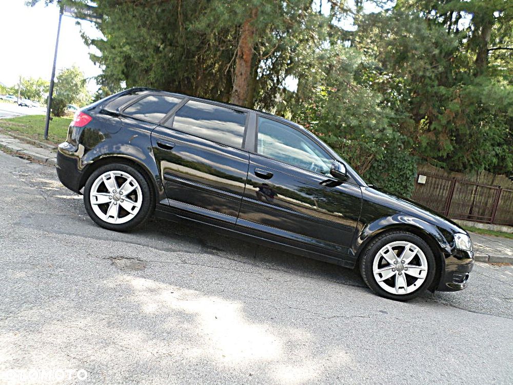 Audi A3 Sportback 2.0 TDI DPF Ambiente - 30