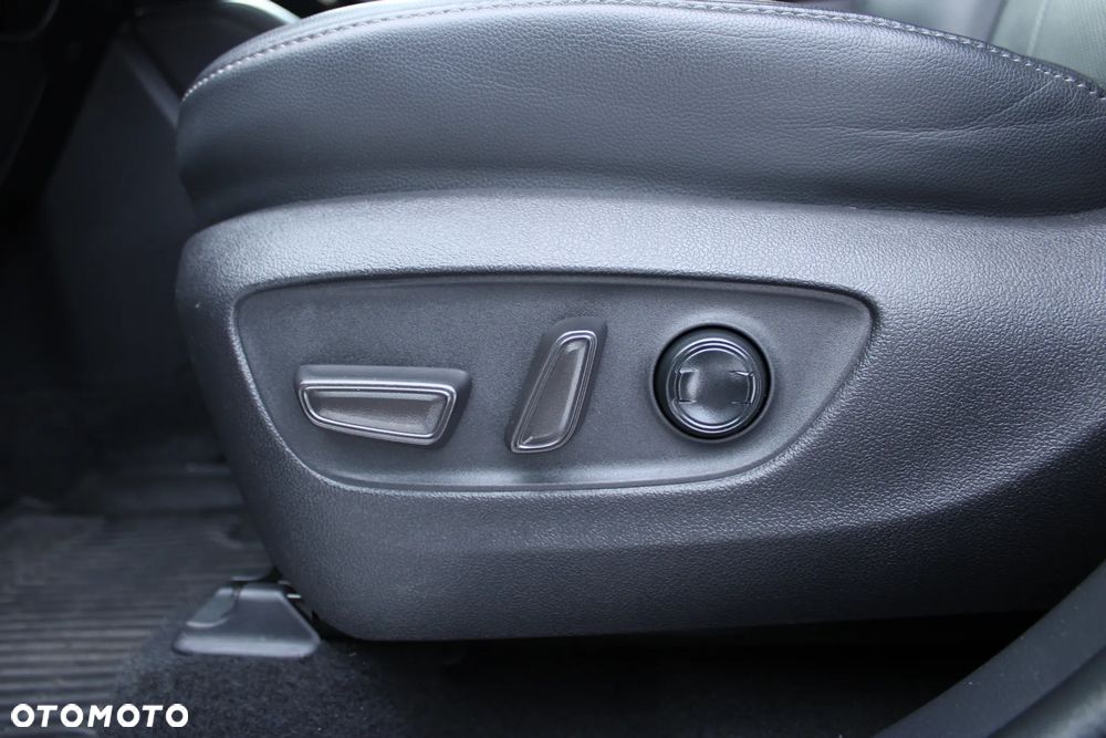 Toyota Highlander 2.5 Hybrid Prestige - 17