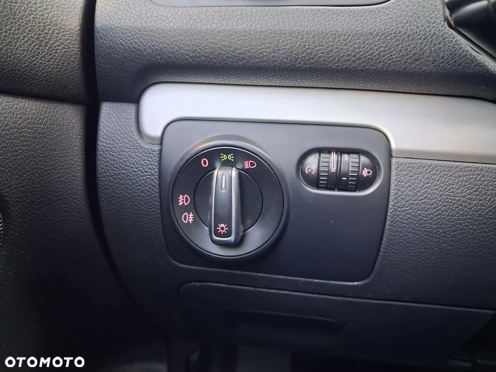 Volkswagen Golf - 20