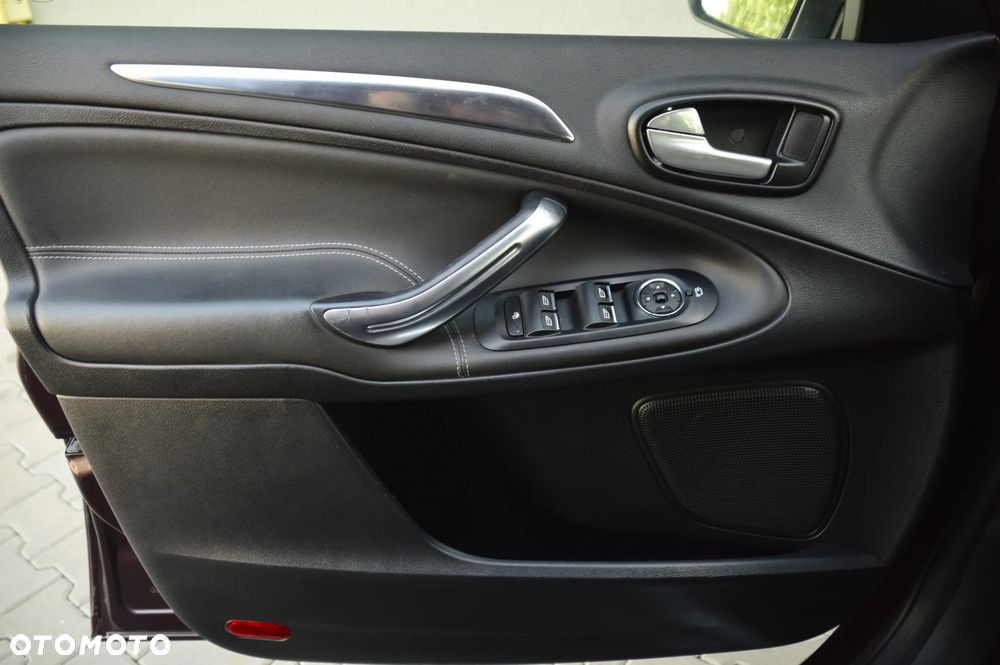 Ford Galaxy 2.0 TDCi DPF Champions Edition - 24